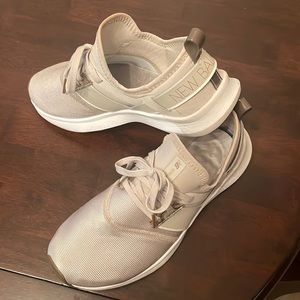 New Balance Nergize Sport slip on sneakers running shoes size 7 cream color